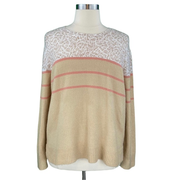 beachlunchlounge Sweaters - BeachLunchLounge Cozy Beige and White Animal Print Knit Sweater
